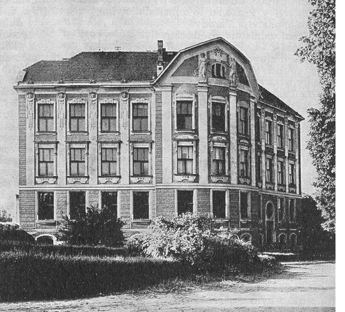 Budova školy – archivní fotografie, kolem 1910
